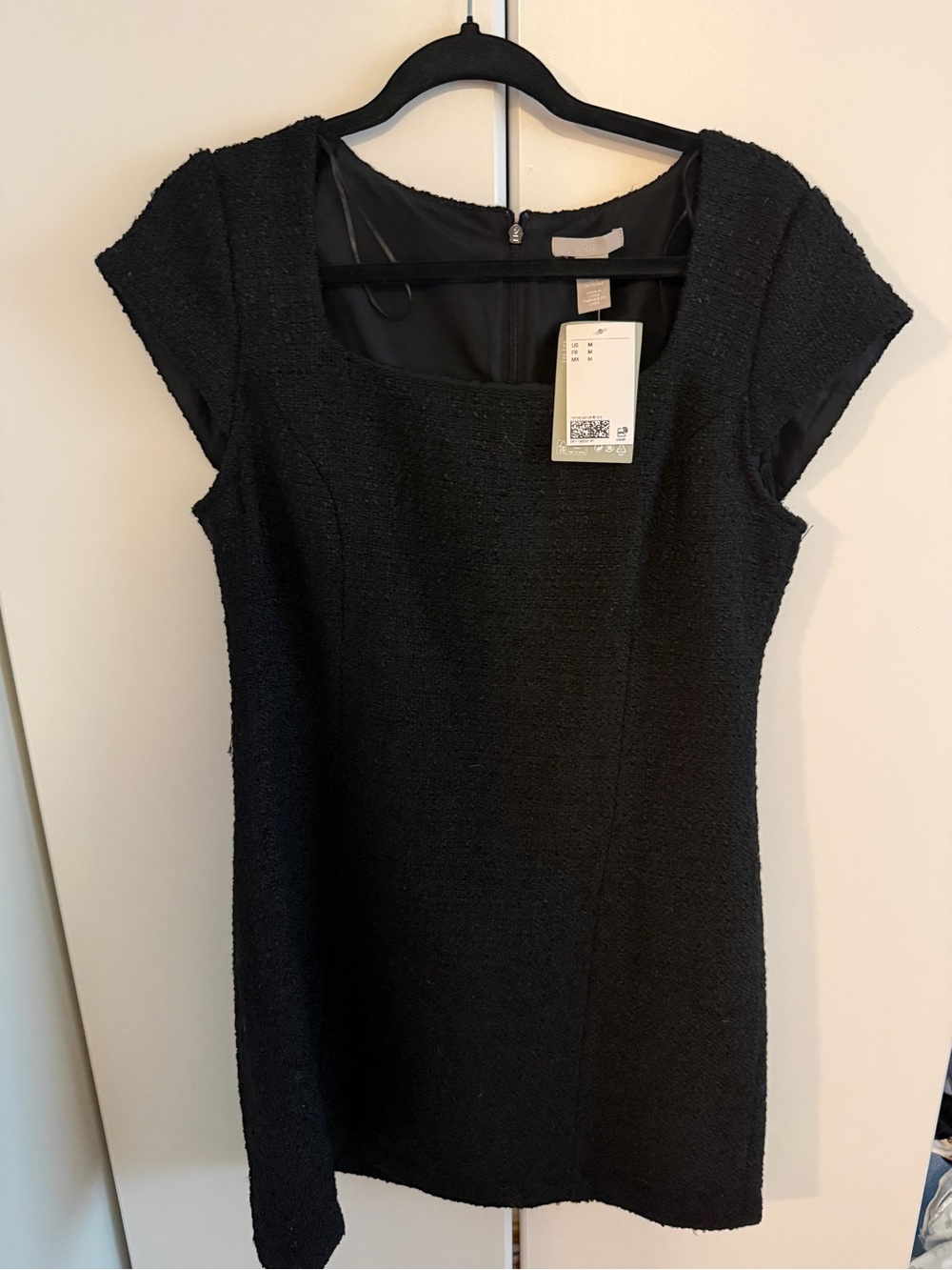 H&M Black Short Sleeve Textured Dress